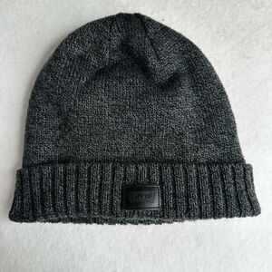 Levi's Beanie Hat Charcoal Gray Ribbed Knit‎ Cuff Faux Leather Logo Lined OSFA